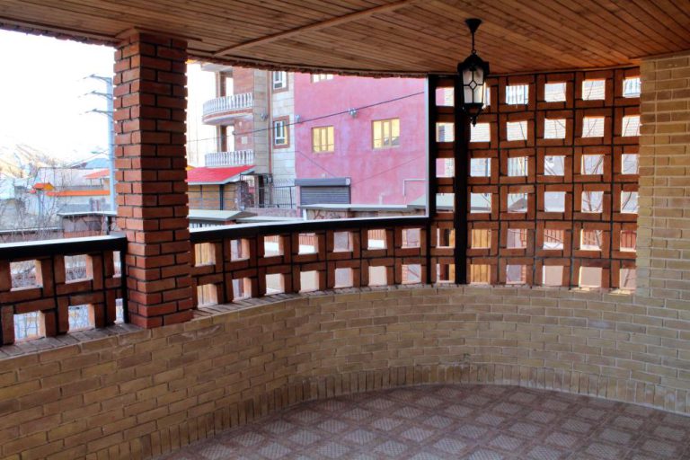 اتاق کوتر در اقامتگاه ارزمان واقع در شهر ارجمند فیروزکوه